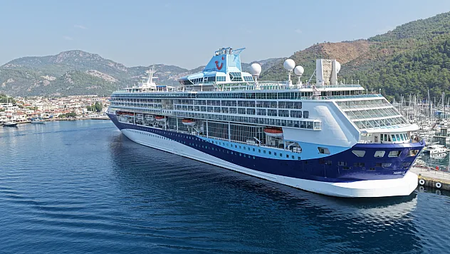 'Marella Discovery' kruvaziyeri Marmaris'e 1810 turist getirdi