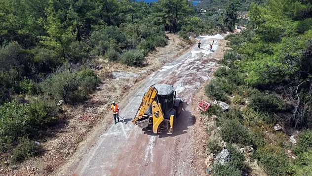 Marmaris Çamlı'daki 30 yıllık içme suyu hatları yenileniyor