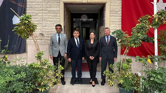 Marmaris Kaymakamı Kaya, İlçe Milli Eğitim Müdürlüğünü ziyaret etti