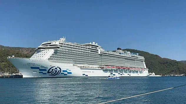 Marmaris kurvaziyer turizminde vites yükseltti