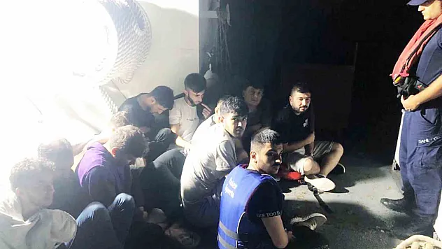 Marmaris'te 13 düzensiz göçmen yakalandı