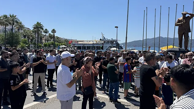 Marmaris'te çarşı esnafından belediyeye 'gölgelik' protestosu