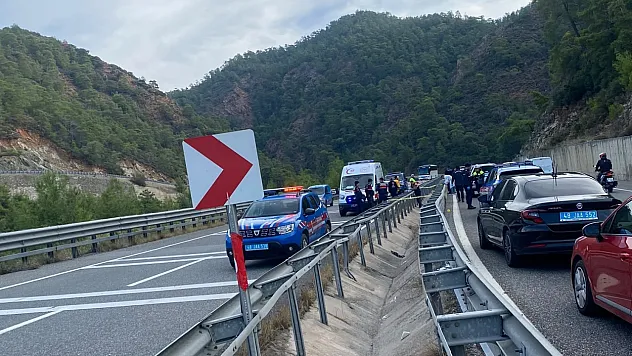 Marmaris'te devrilen motosikletin sürücüsü hayatını kaybetti