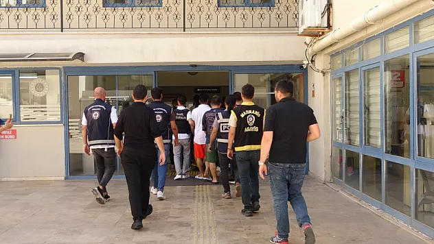 Marmaris'te göçmen kaçakçılığı operasyonu: 7 şüpheli adliyeye sevk edildi