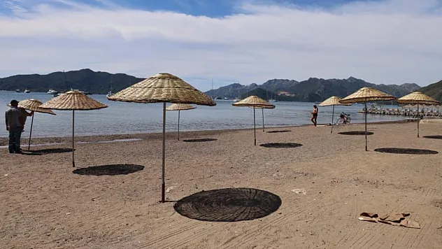 Marmaris'te halk plajları sezona hazırlanıyor