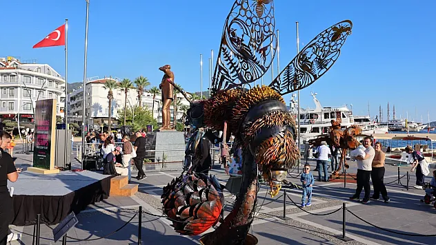 Marmaris'te hurdalar sanata dönüştü