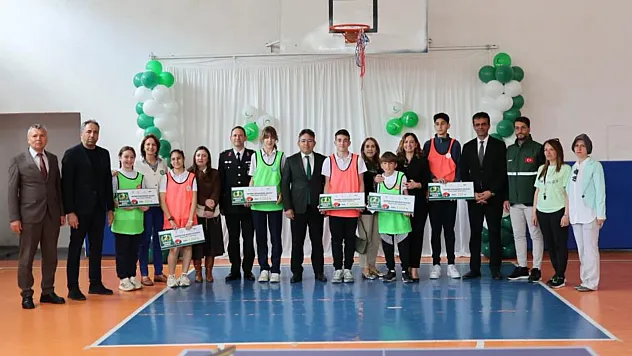 Marmaris'te masa tenisi turnuvası başladı