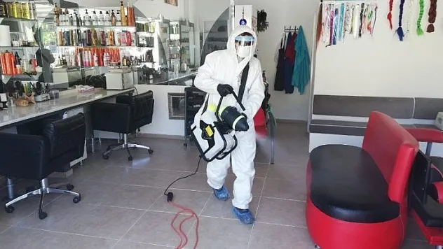 Marmaris'te salonlar dezenfekte edildi