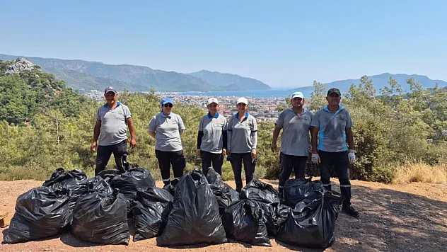 Marmaris'te seyir noktalarında temizlik çalışması