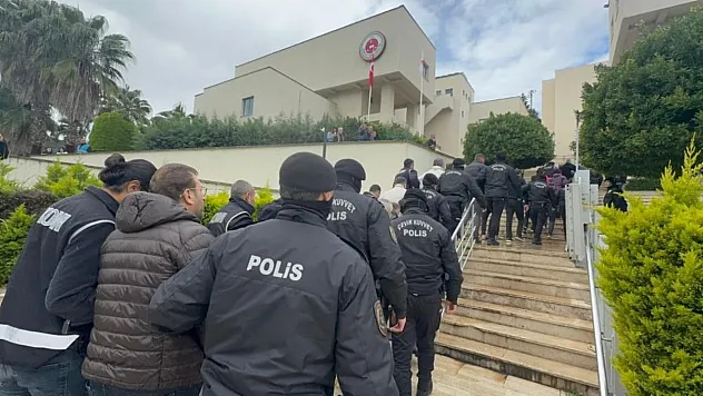 Marmaris'teki rüşvet operasyonunda 4 tutuklama