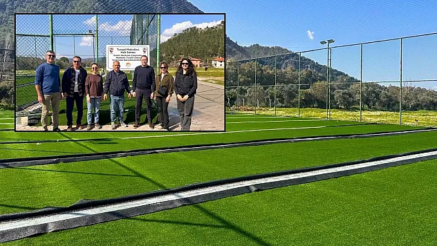 Marmaris Turgut Mahallesi'nde futbol sahası yenilendi
