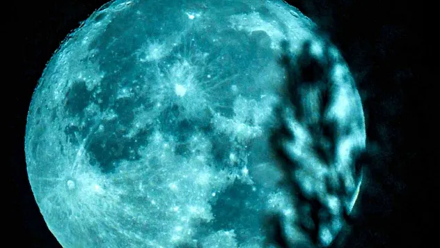 Mavi ay Muğla'da renkli görüntülere sahne oldu