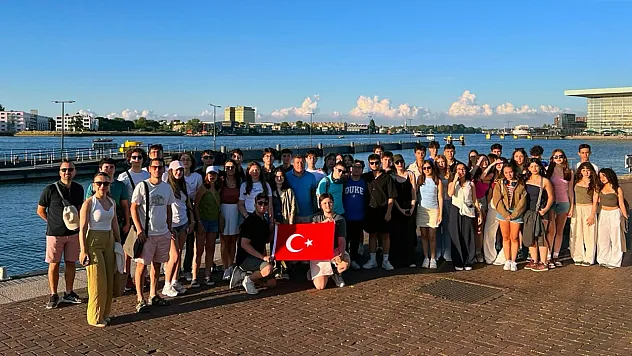 Menteşe Anadolu Lisesinden, Uluslararası Bilim ve Kültür yolculuğu