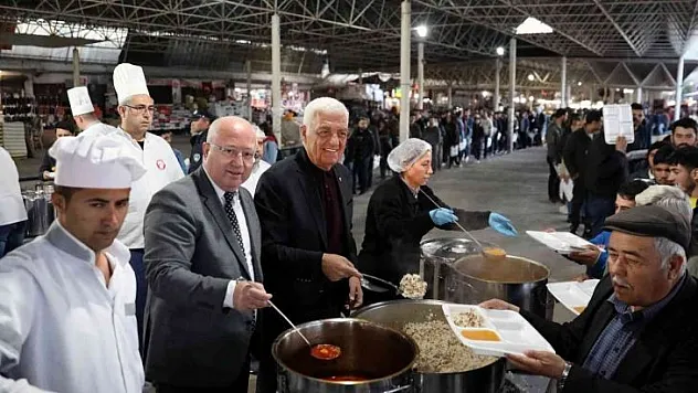 Menteşe Belediyesi her gün 3 bin kişilik iftar yemeği verecek