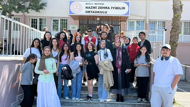 Menteşe'de gönüllü gençlerden örnek etkinlik
