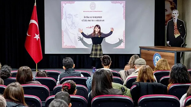 Menteşe'de öğrenciler ödüllerini aldı