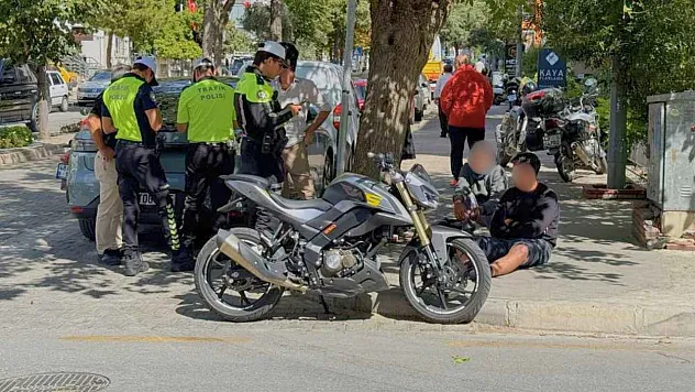 Menteşe'de otomobil ile motosiklet çarpıştı: 1 yaralı