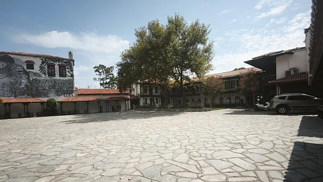 Menteşe'deki bazı tarihi taşınmazlar Mihrişah Valide Sultan Vakfı'na tescil ediliyor