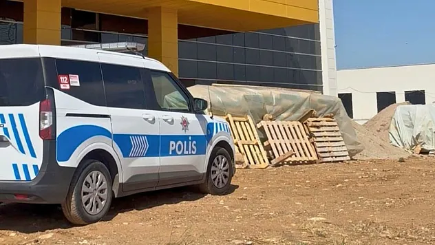 Metrelerce yükseklikten zemine düşen işçi ağır yaralandı