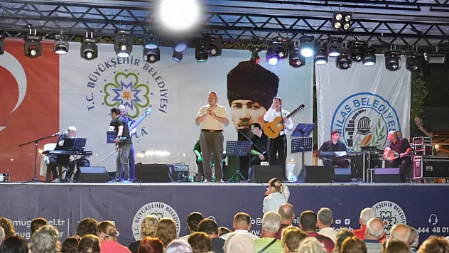Milas Belediyesi Popüler Müzik Orkestrası 'Mylasa Band' Ören'de Unutulmaz Bir Konser Verdi