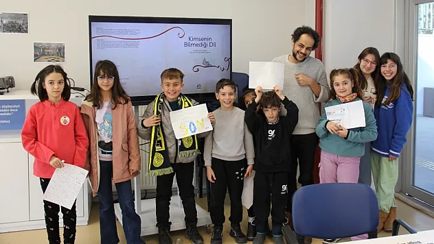 Miniklere hikaye tamamlama eğitimi düzenlendi