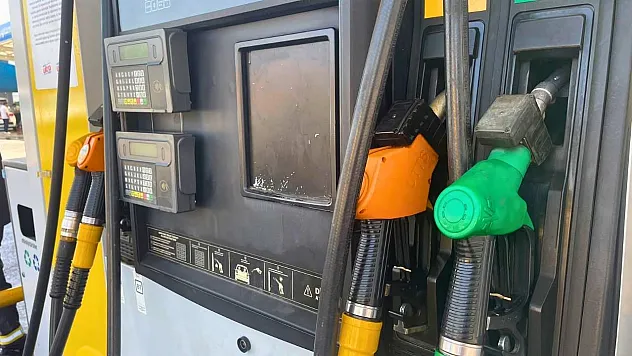 Motorine 1 Lira 14 Kuruş Zam: Fethiye'de Litre Fiyatı 76,50 TL Oldu