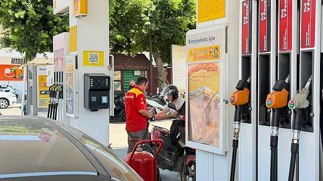 Motorine Zam Geldi: Litre Fiyatı 80 TL'yi Aştı