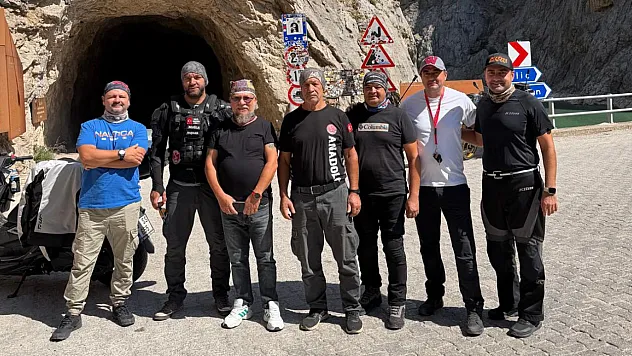 Motosiklet tutkunlarının rotası Kemaliye Taşyolu oldu