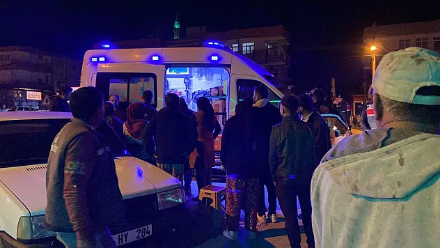 Motosikletle hafif ticari araç çarpıştı: 1 yaralı