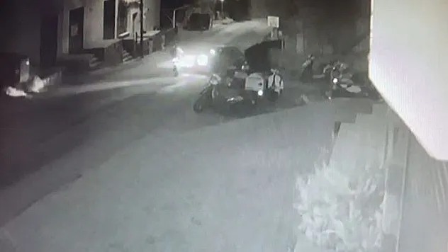 Motosikletli genç kendine çarpan sürücüyü dedektif gibi arıyor