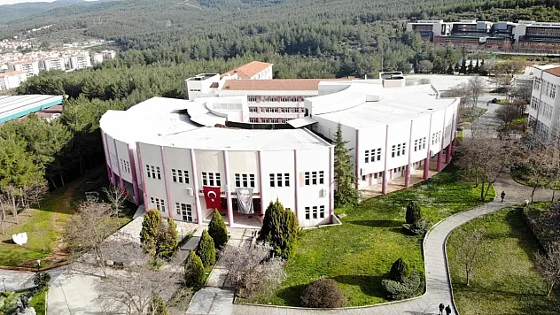 MSKÜ İİBF'de Akreditasyon Sevinci