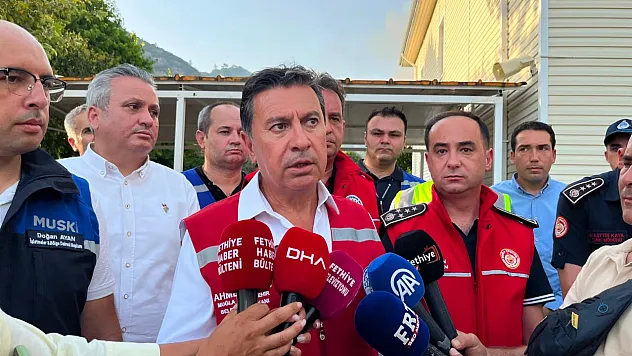 Muğla Büyükşehir Belediye Başkanı Aras: 'Yangınların en büyük nedeni insan hatası'