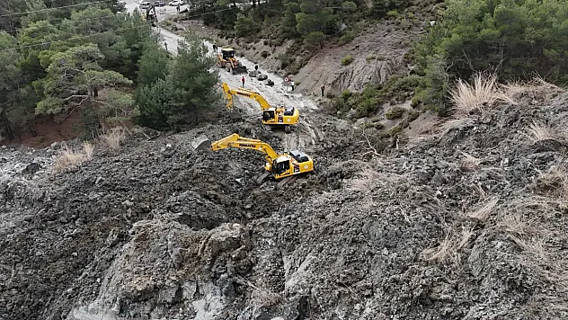 Muğla Büyükşehir Ekipleri'nden Seydikemer'e Anında Müdahale