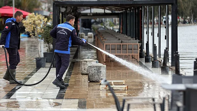 Muğla Büyükşehir Köyceğiz'deki Taşkının İzlerini Sildi