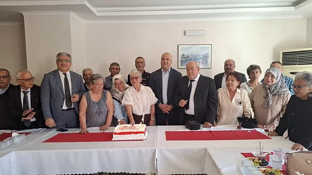 Muğla'da 1 Ekim Dünya Yaşlılar Günü huzurevinde kutlandı