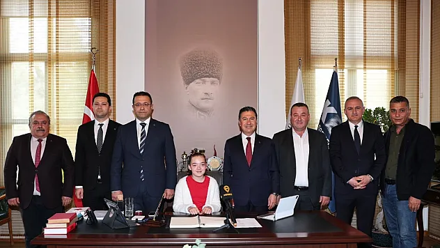 Muğla'da 23 Nisan'da Anlamlı Devir: Başkanlık Azra'ya Emanet