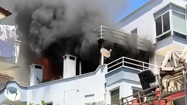 Muğla'da balkonda mangal keyfi facia ile sonuçlandı: Patlayan tüp yangına neden oldu