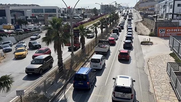 Muğla'da Bayram Yoğunluğu: Bodrum, Marmaris ve Fethiye'de Araç Girişi Arttı