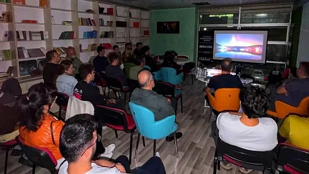 Muğla'da gençler fotoğrafçılık eğitimiyle kendi hikayelerini karelere sığdırıyor