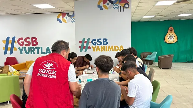 Muğla'da gençlere yönelik sosyal, sanatsal ve sportif faaliyetler sürüyor