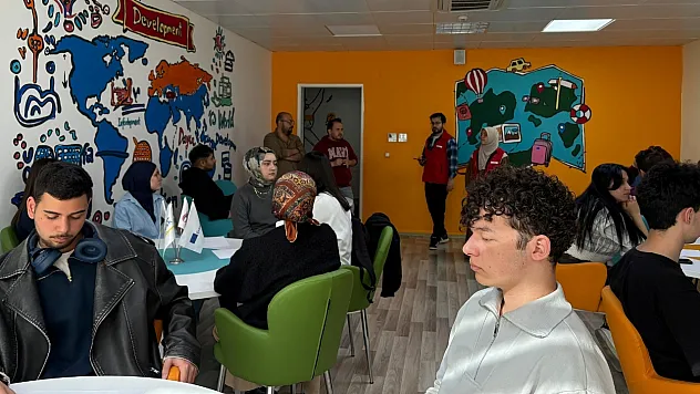Muğla'da gençlerin fikirleri projeye dönüşüyor