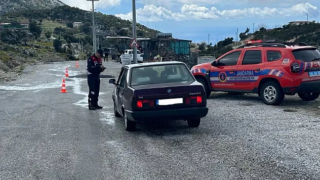 Muğla'da Kaçakçılara Geçit Yok: 6 Operasyonda 102 Kilogram Tütün Ele Geçirildi