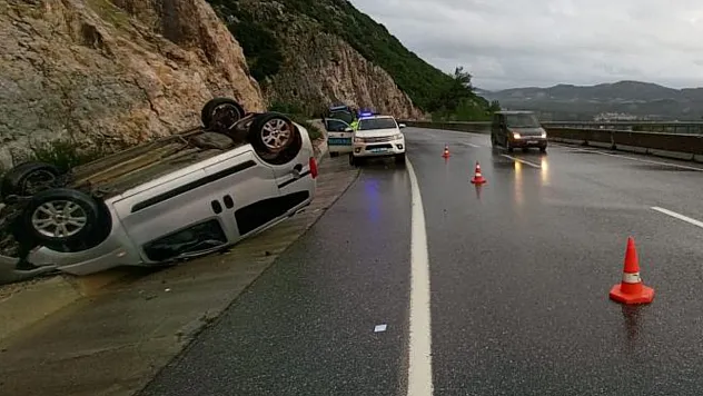 Muğla'da kontrolden çıkan kamyonet takla attı: 1 yaralı