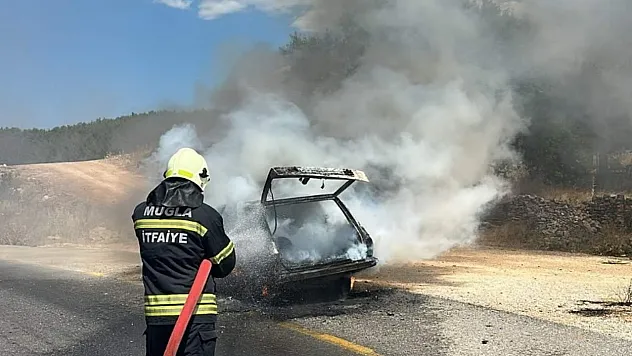 Muğla'da otomobilde çıkan yangın söndürüldü