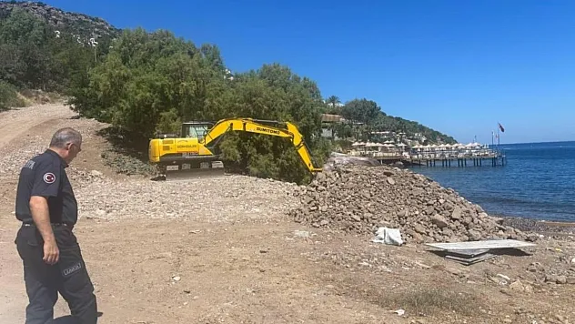 Muğla'da sahile beton dökümüne 150 bin TL ceza