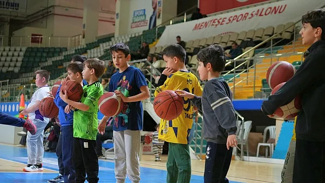 Muğla'da sporun kalbi GSB tesislerinde atıyor