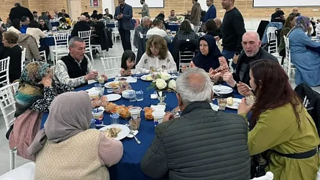 Muğla'da yaşayan Konyalılar ve Karamanlılar iftarda bir araya geldi
