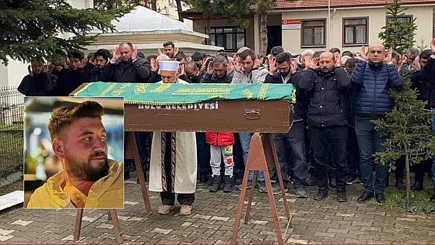 Muğla'daki trafik kazasında yaşamını yitiren motosikletli Bolu'da toprağa verildi