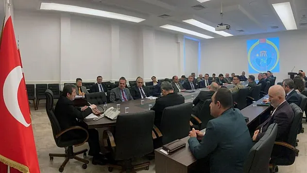 Muğla'dan, Deprem Bölgesine Bin 168 Tır Yardım Malzemesİ Gönderildi