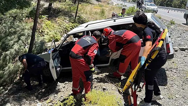 Muğla-Denizli Karayolu'nda kaza: 2 yaralı